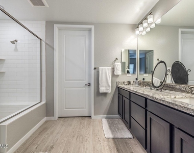 15550 S 5th Avenue - Photo Thumbnail 2