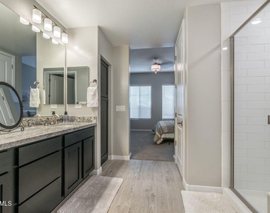 15550 S 5th Avenue - Photo Thumbnail 33