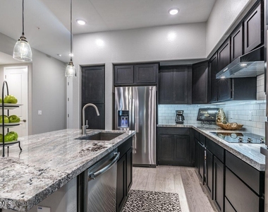 15550 S 5th Avenue - Photo Thumbnail 28