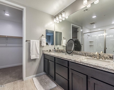 15550 S 5th Avenue - Photo Thumbnail 4
