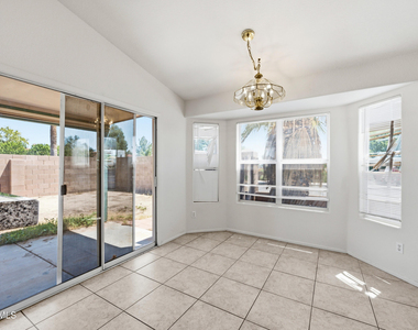 14609 S 47th Place - Photo Thumbnail 7