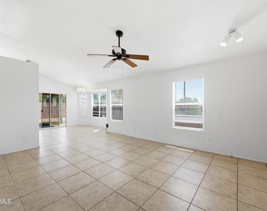 14609 S 47th Place - Photo Thumbnail 2