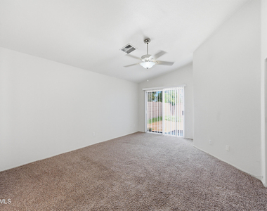 14609 S 47th Place - Photo Thumbnail 9