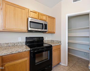 3014 W Ferruccio Place - Photo Thumbnail 5