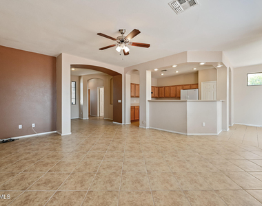 1525 W Saint Kateri Drive - Photo Thumbnail 5