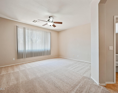 1525 W Saint Kateri Drive - Photo Thumbnail 15