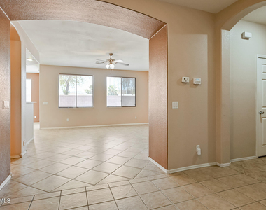 1525 W Saint Kateri Drive - Photo Thumbnail 2