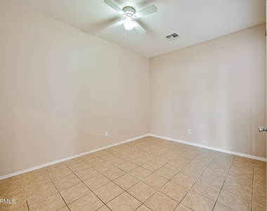 1525 W Saint Kateri Drive - Photo Thumbnail 23