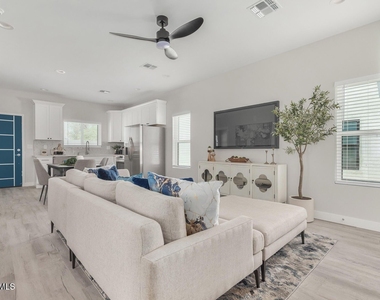 14401 N Alto Street - Photo Thumbnail 18