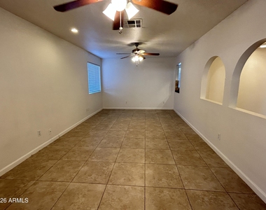 6209 W Nancy Road - Photo Thumbnail 4