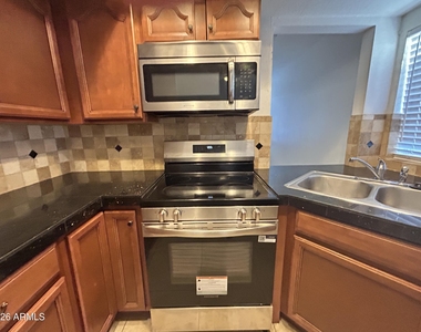 6209 W Nancy Road - Photo Thumbnail 7