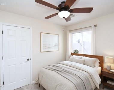 9321 W Hillcrest Place - Photo Thumbnail 4