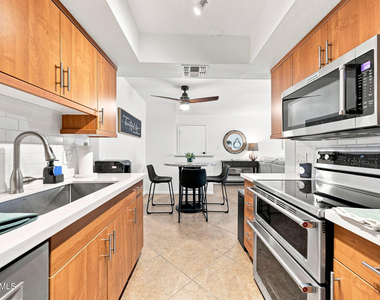 7350 N Via Paseo Del Sur -- - Photo Thumbnail 12