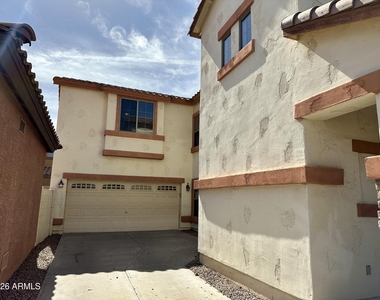2691 E Le Grand Loop - Photo Thumbnail 21