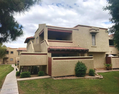850 S River Drive - Photo Thumbnail 13