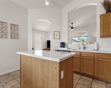 1216 W Pinon Avenue - Photo Thumbnail 10