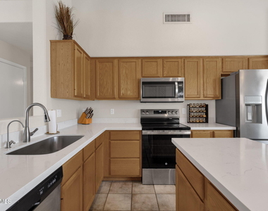 1216 W Pinon Avenue - Photo Thumbnail 12