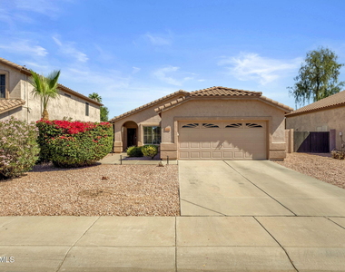 1216 W Pinon Avenue - Photo Thumbnail 3