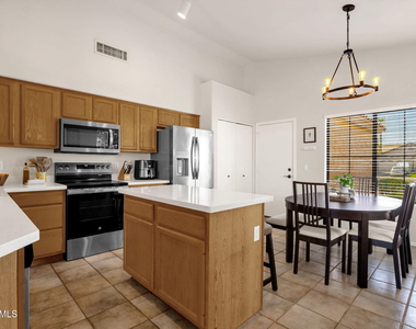 1216 W Pinon Avenue - Photo Thumbnail 1