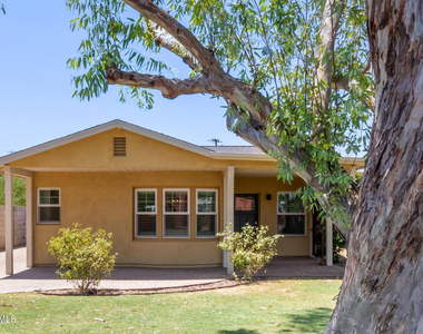 1513 E Earll Drive - Photo Thumbnail 3