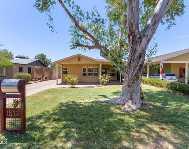 1513 E Earll Drive - Photo Thumbnail 2
