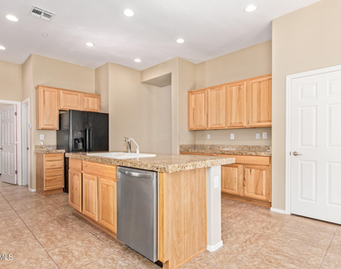 1814 W Wayne Lane - Photo Thumbnail 24