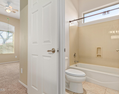 1814 W Wayne Lane - Photo Thumbnail 45