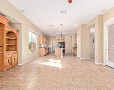 1814 W Wayne Lane - Photo Thumbnail 19