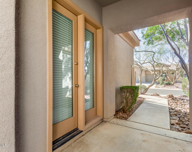 1814 W Wayne Lane - Photo Thumbnail 6