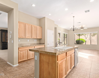 1814 W Wayne Lane - Photo Thumbnail 23