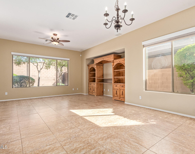 1814 W Wayne Lane - Photo Thumbnail 15