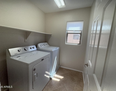 3743 W Keller Drive - Photo Thumbnail 13