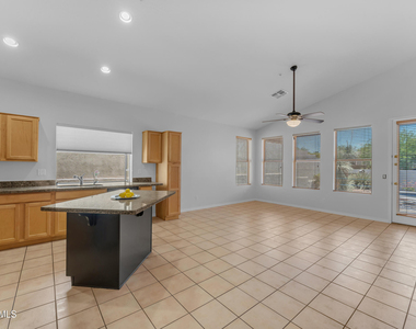 13867 E Paradise Lane - Photo Thumbnail 14
