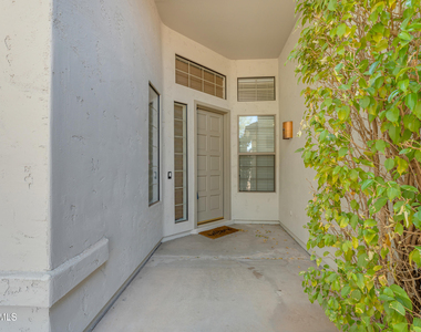13867 E Paradise Lane - Photo Thumbnail 5