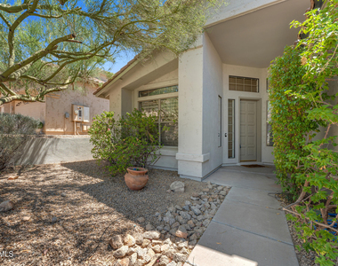 13867 E Paradise Lane - Photo Thumbnail 4