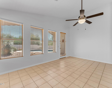 13867 E Paradise Lane - Photo Thumbnail 15