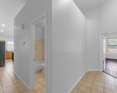 13867 E Paradise Lane - Photo Thumbnail 21