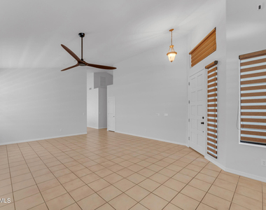 13867 E Paradise Lane - Photo Thumbnail 18