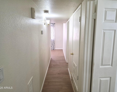 1736 E Frye Road - Photo Thumbnail 18