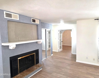 1736 E Frye Road - Photo Thumbnail 7
