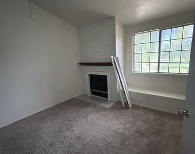 625 S Westwood -- - Photo Thumbnail 13