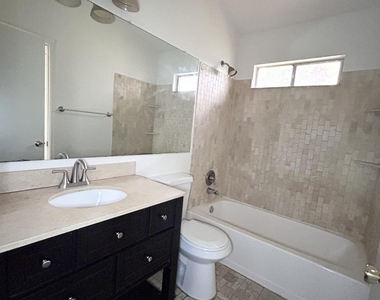 625 S Westwood -- - Photo Thumbnail 15
