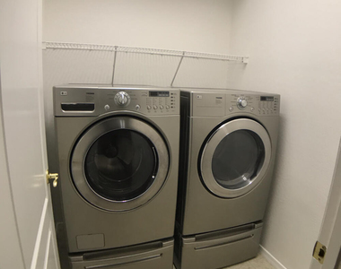17584 W Acacia Court - Photo Thumbnail 31