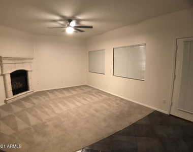 17584 W Acacia Court - Photo Thumbnail 28