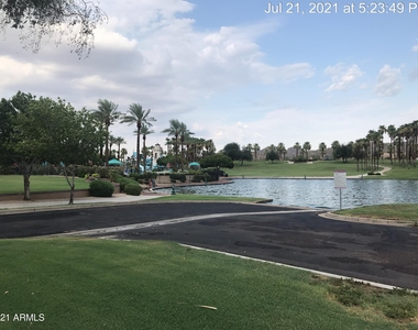 17584 W Acacia Court - Photo Thumbnail 11