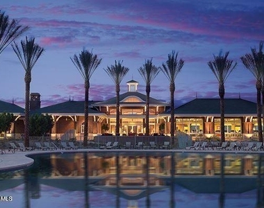 17584 W Acacia Court - Photo Thumbnail 1