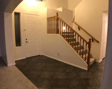 17584 W Acacia Court - Photo Thumbnail 33