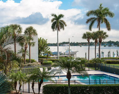 3701 S Flagler Drive - Photo Thumbnail 7