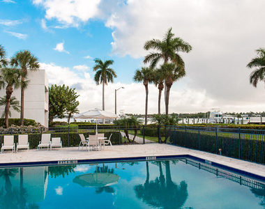 3701 S Flagler Drive - Photo Thumbnail 1