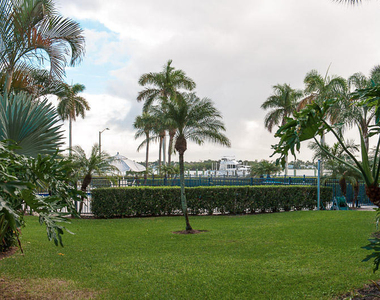 3701 S Flagler Drive - Photo Thumbnail 6